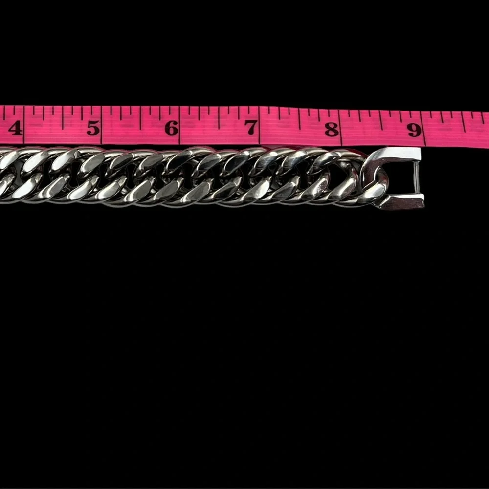Unisex Chain Link Stainless Silver 9” Bracelet with Closed Box Clasp